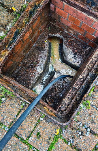https://plumberdianella.com.au/uploads/2025/06/blocked-drains-644040.jpg